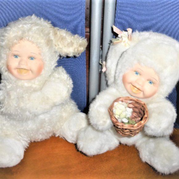 Snow Babies PAIR of Stuffed DOLLS with CERAMIC Bisque Face Hand Painted Face Han - Picture 1 of 1